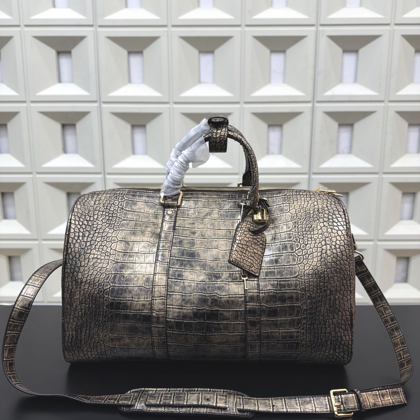 _dss9sFl3LPoG-6eDaR-r_JUZmaLJjtbc8ldF0Ew