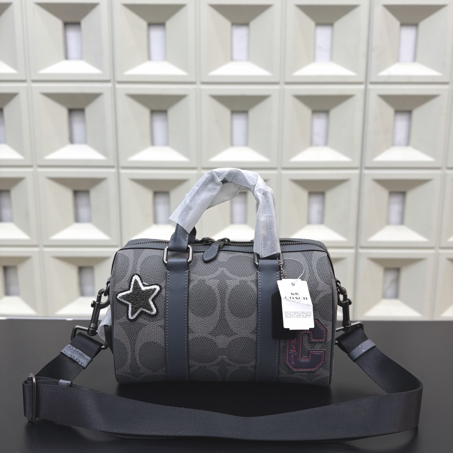 _dqg9s05L7alJ-MruiE1s4WSZw-MSuXGxhii-BiQ