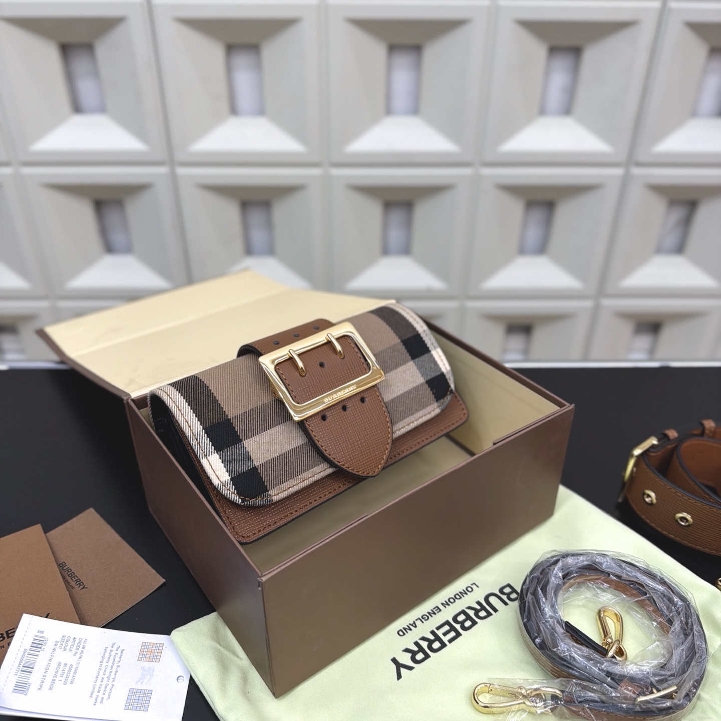 _dKD9sHDSYLDfpW0N350LDBKXkS3AgExpHIW5M7g