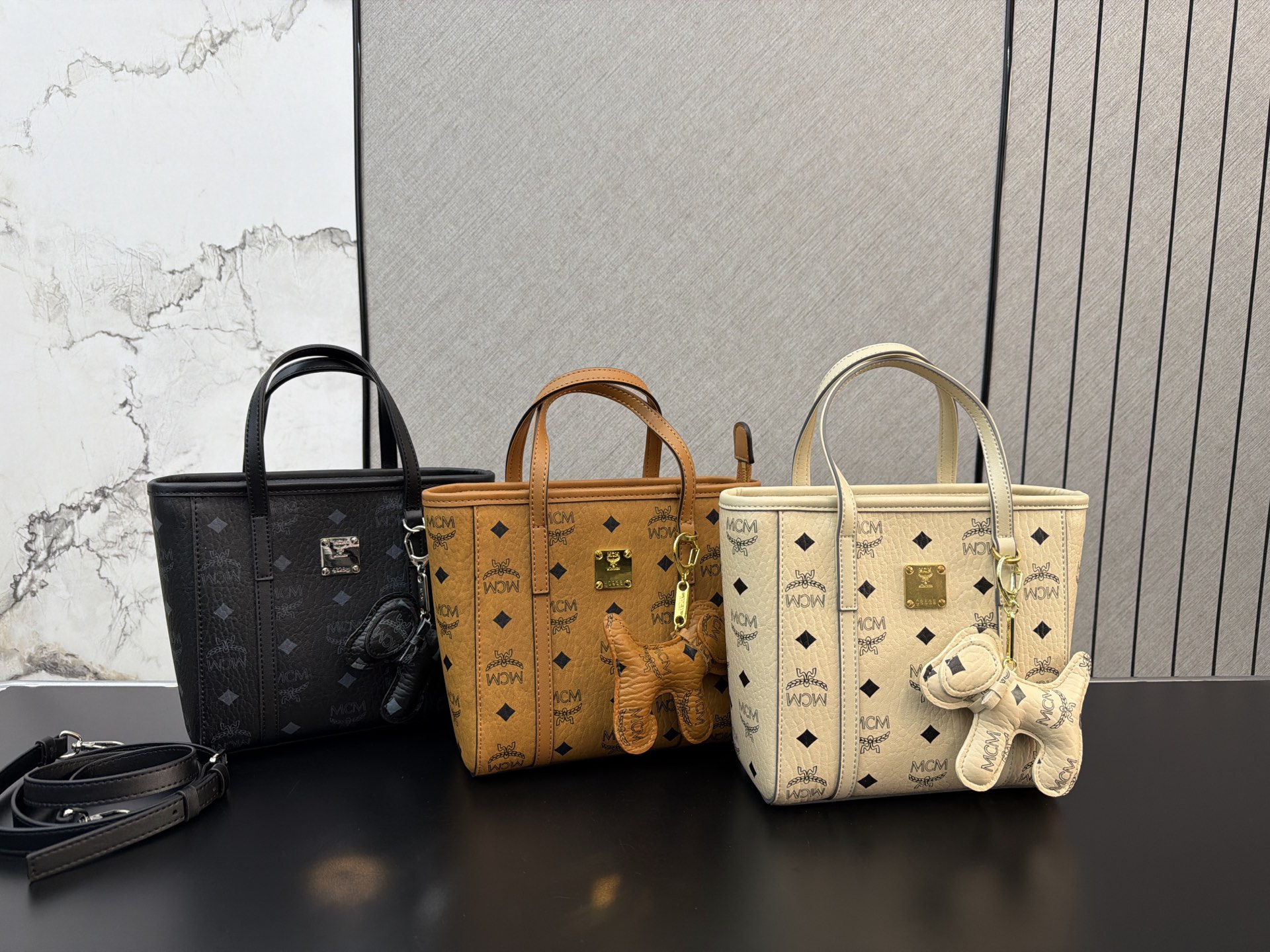 P150 MCM Toni bolso bandolera de hombro, bolso tote, bolso de mano, unisex, clásico y versátil, fotografía re…