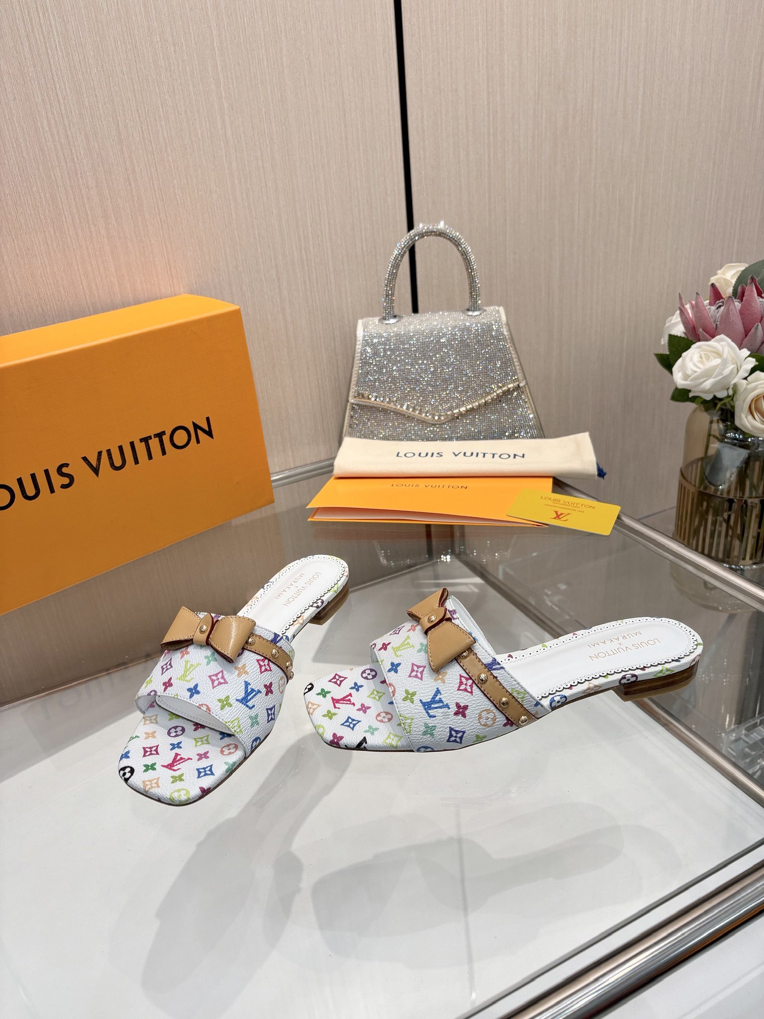 NO:227551,[Purchase Agent Level], Louis Vuitton 2025 official website early spring series!  Perfect last, new slippers, and the official website are updated simultaneously. Lv hardware 