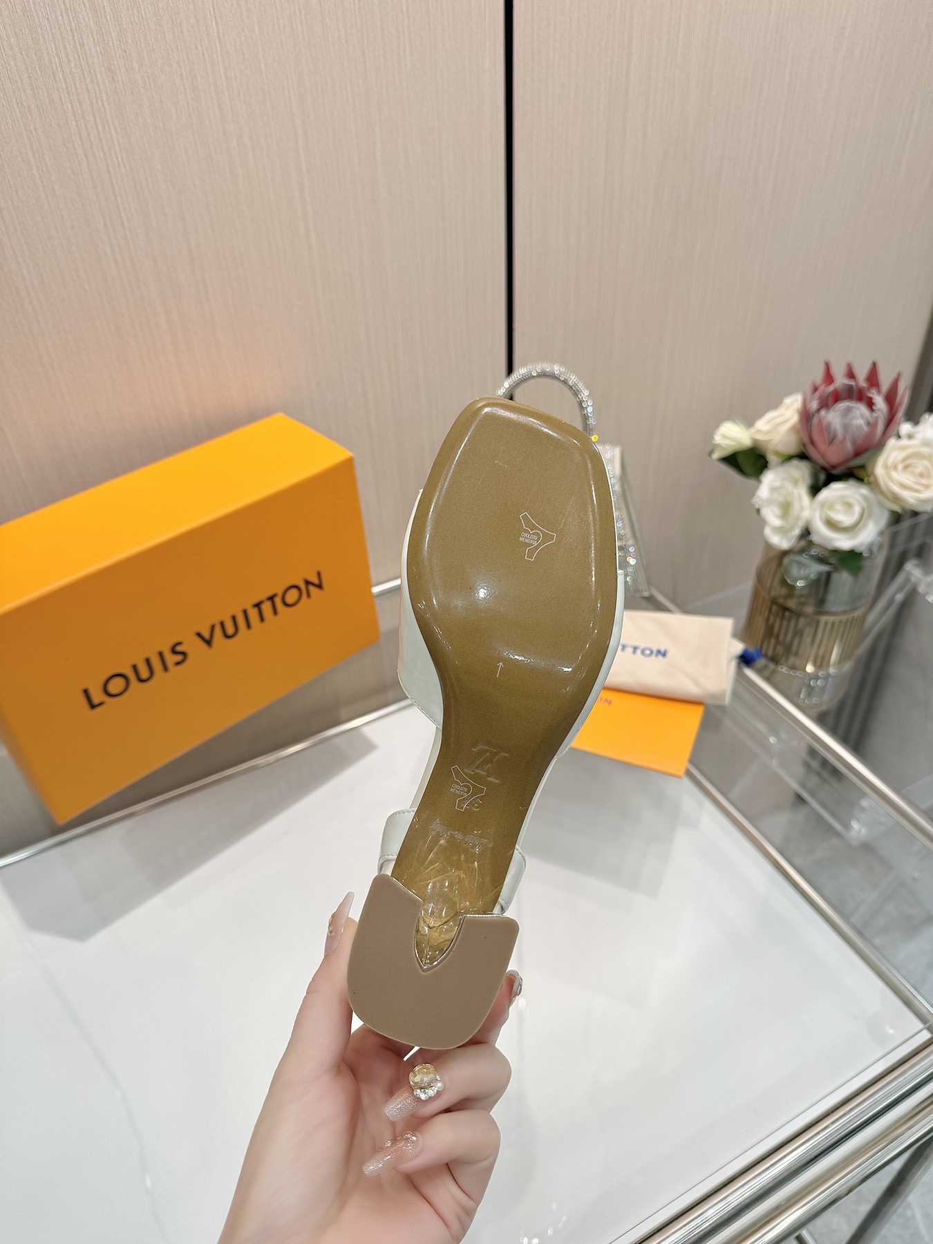 Louis Vuitton White Leather Block Heel Sandals, Ankle Strap, Designer Shoes 8 i1743255832 3499 3