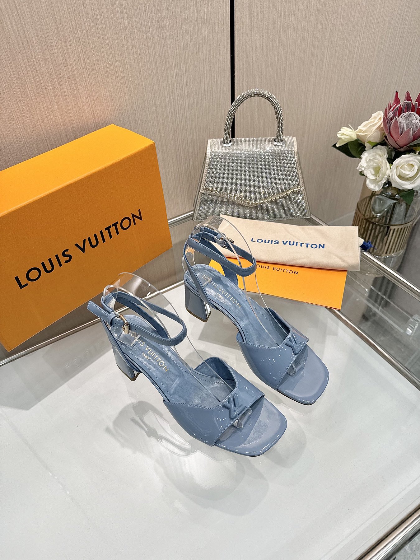 Louis Vuitton Blue Leather Heeled Sandals with Ankle Strap 8 i1743256028 8648 3