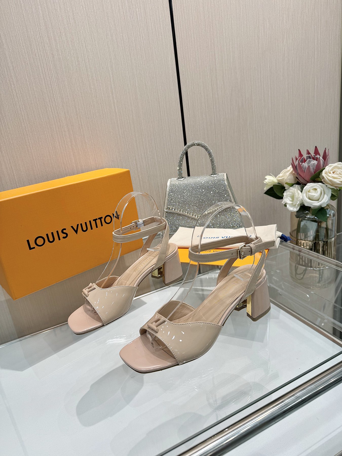 Louis Vuitton Women's Sandal Heels, Patent Leather, Beige, Block Heel, V-Cut 4 i1743256053 4563 0