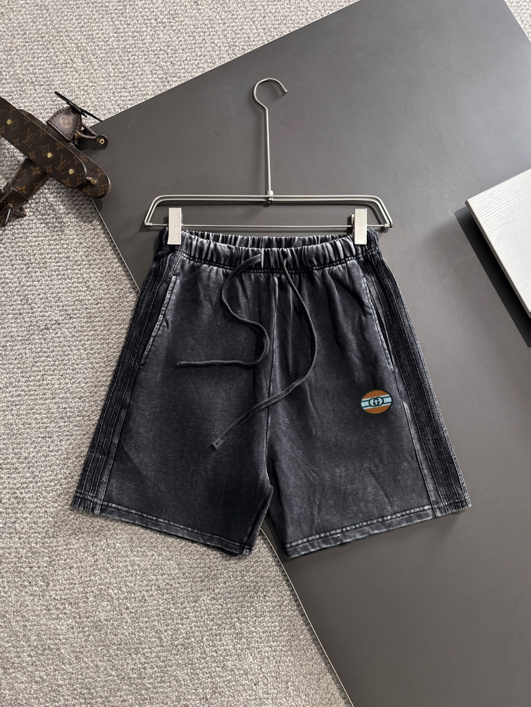 Envío al día siguiente Producto de alta gama GUCCI 2025 primavera-verano nuevos pantalones cortos de cintura elástica d…