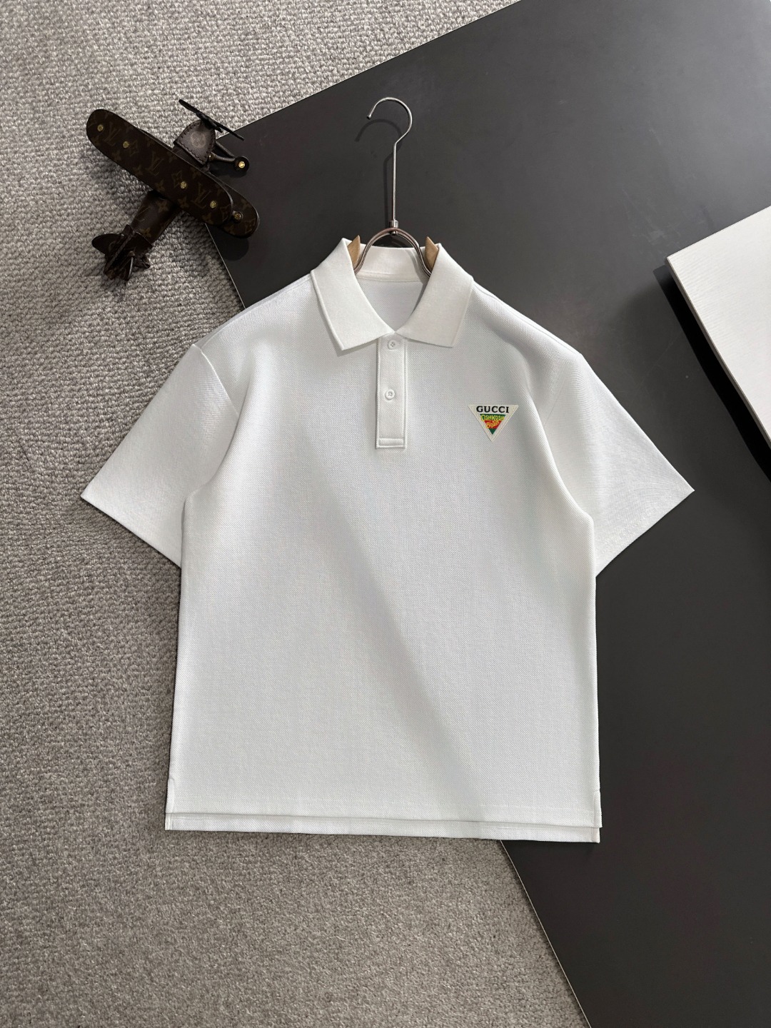 Envío al día siguiente Versión especial GUCCI/Gucci 25ss primavera-verano nueva camiseta de algodón piqué de alta costu…