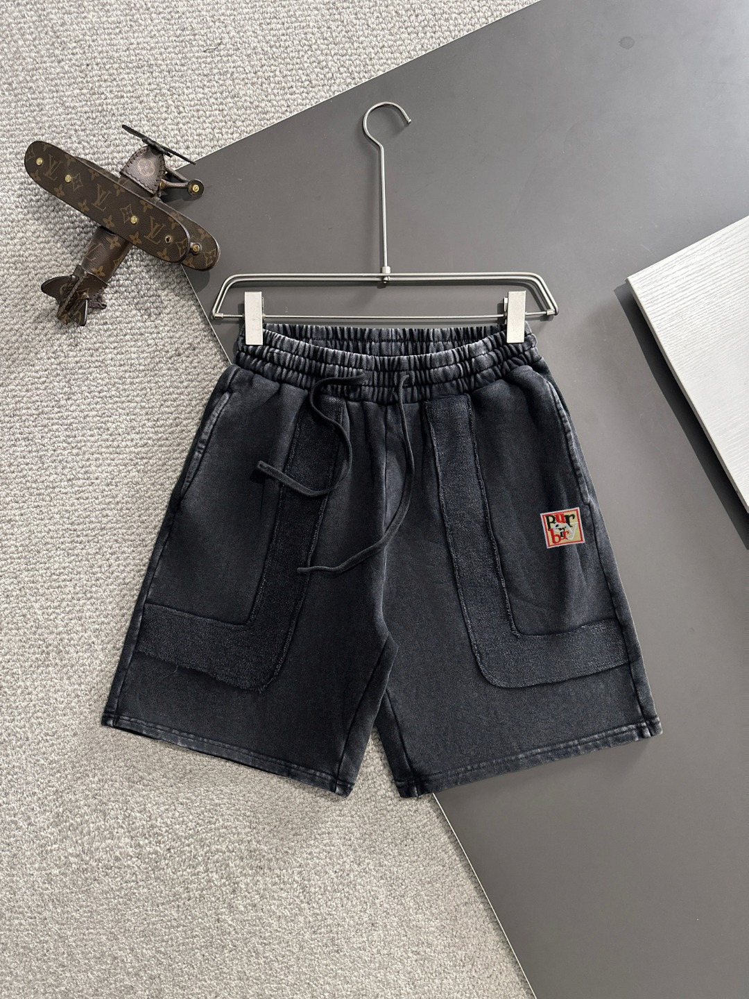 Envío al día siguiente, pantalones cortos sueltos informales de color sólido nuevos Burberry/Burberry 2025 de alta cali…