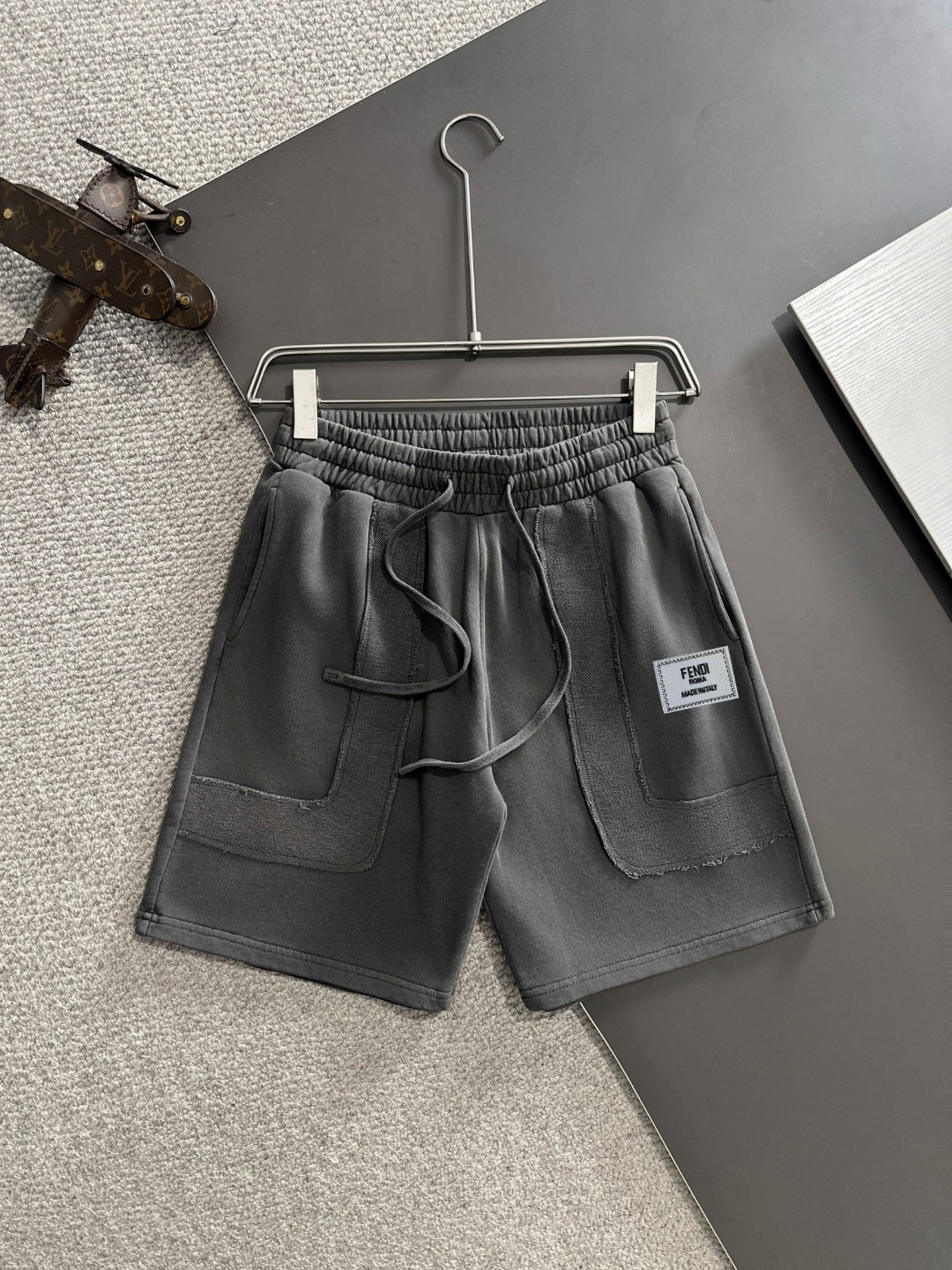Envío al día siguiente. Alta calidad. FENDI/Fendi 2025 nueva colección de primavera-verano, pantalones cortos casuales …