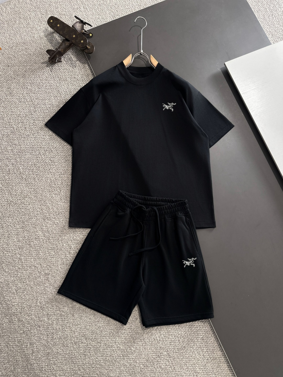 Envío al día siguiente Arc'teryx personalización de alta gama 2025 primavera y verano nuevo traje lavado informal de al…
