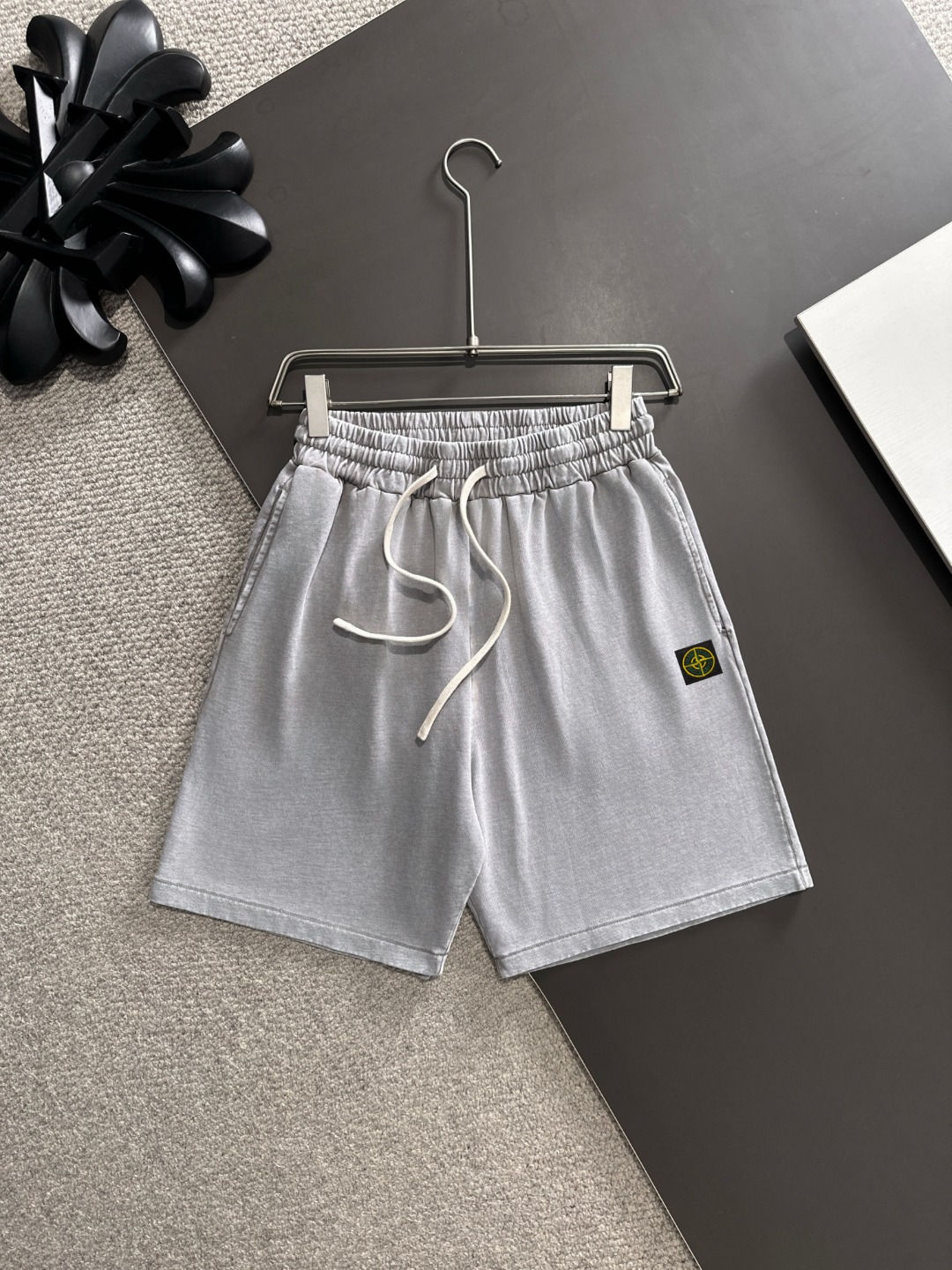 Envío al día siguiente. Stone Island/Isla de Piedra pantalones cortos casuales de cintura elástica, color liso, holgado…