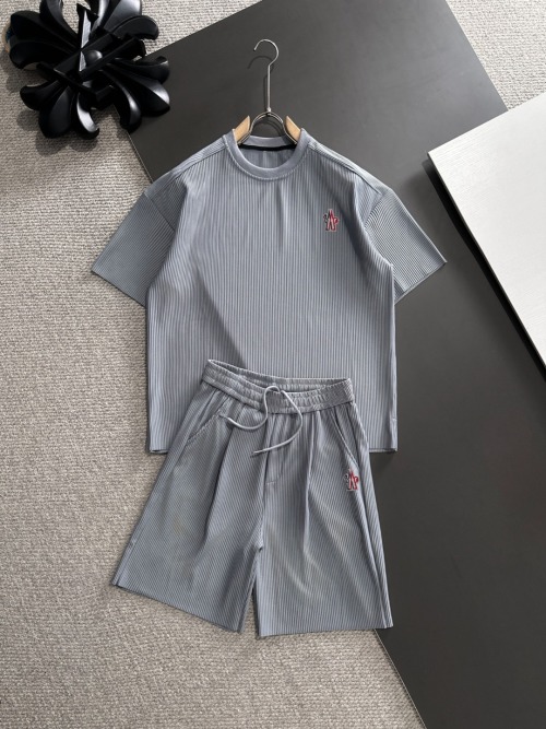 Moncler Men's 2025 Spring/Summer Casual Set - High-Quality, Breathable Fabric 1 Moncler Men's 2025 Spring/Summer Casual Set - High-Quality, Breathable Fabric