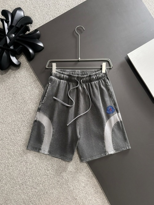 Moncler 2025 Spring/Summer New High-End Casual Shorts