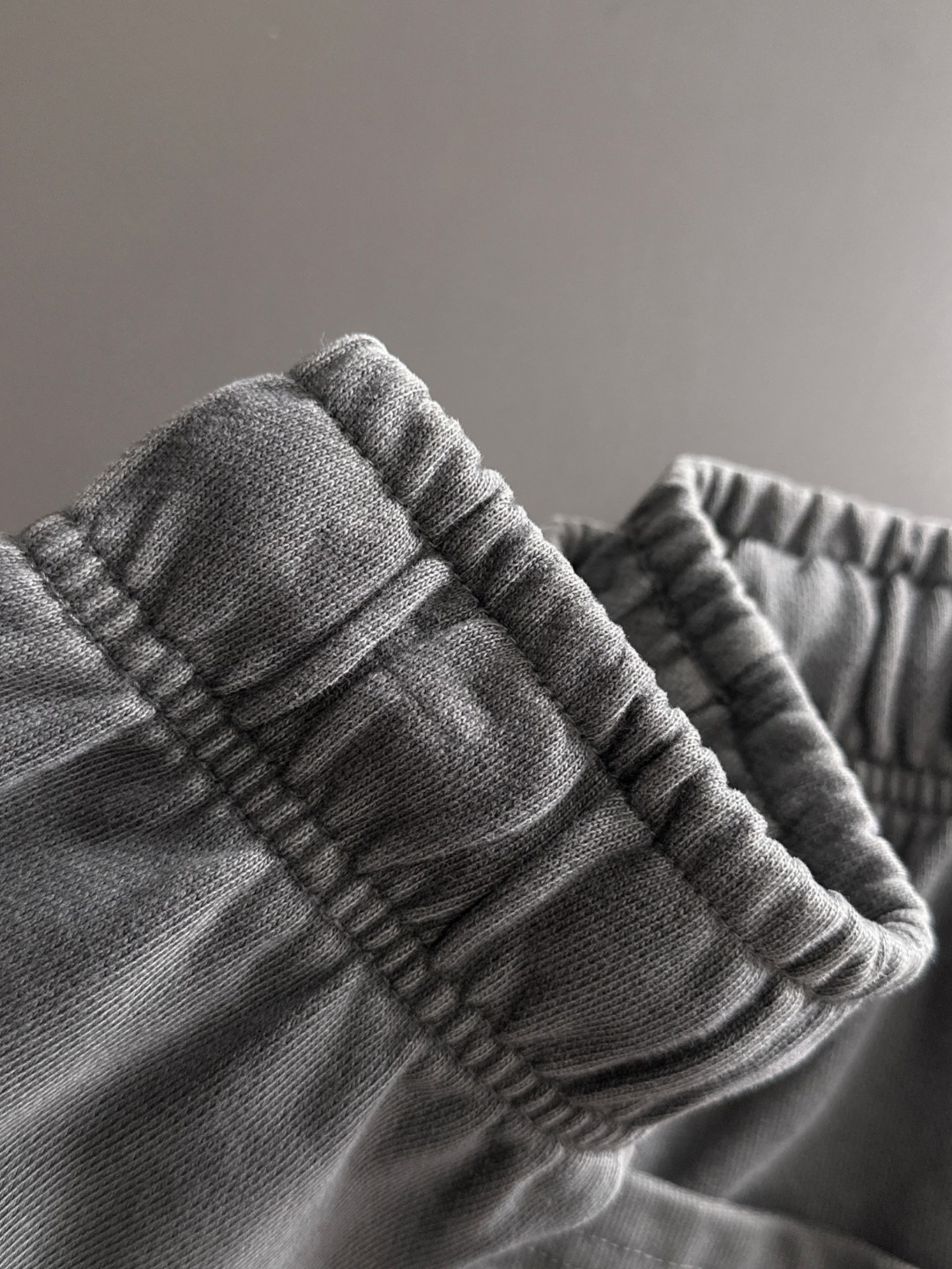 Balenciaga 25SS High-Quality Autumn/Winter Grey Pants 6 o 1j7p9chnukbvv0k1mto9bh83l7