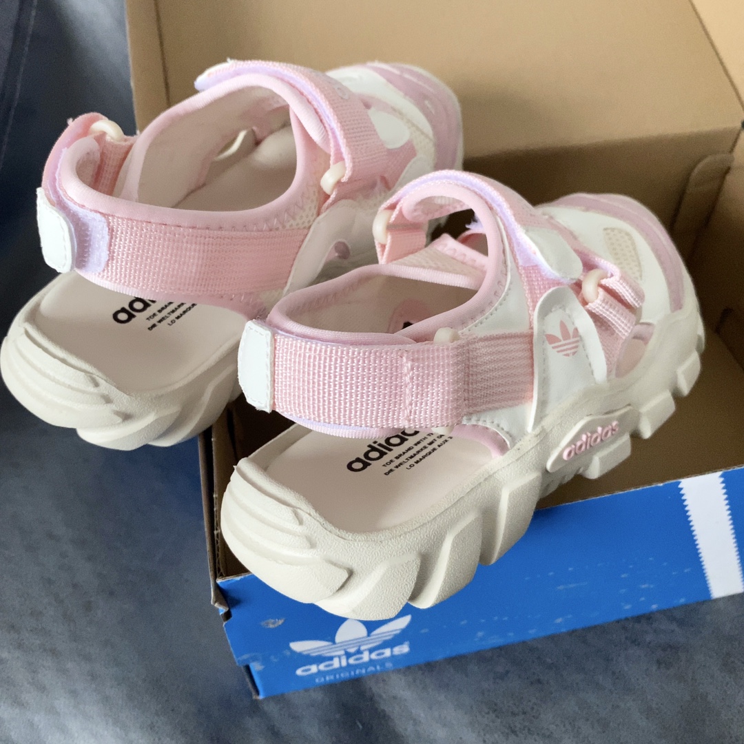 图片[8]-AD儿童海螺沙滩凉鞋 透气包头防踢 魔术贴穿脱便捷为一体鞋面设计 防滑耐折耐磨 柔软有韧性，特别设计的鞋头自然上翘15度贴合孩子走路习惯 防止摔跤的高级EVA鞋底-选品中心