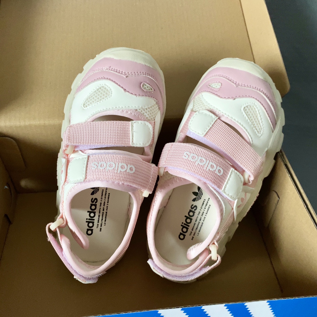 图片[4]-AD儿童海螺沙滩凉鞋 透气包头防踢 魔术贴穿脱便捷为一体鞋面设计 防滑耐折耐磨 柔软有韧性，特别设计的鞋头自然上翘15度贴合孩子走路习惯 防止摔跤的高级EVA鞋底-选品中心