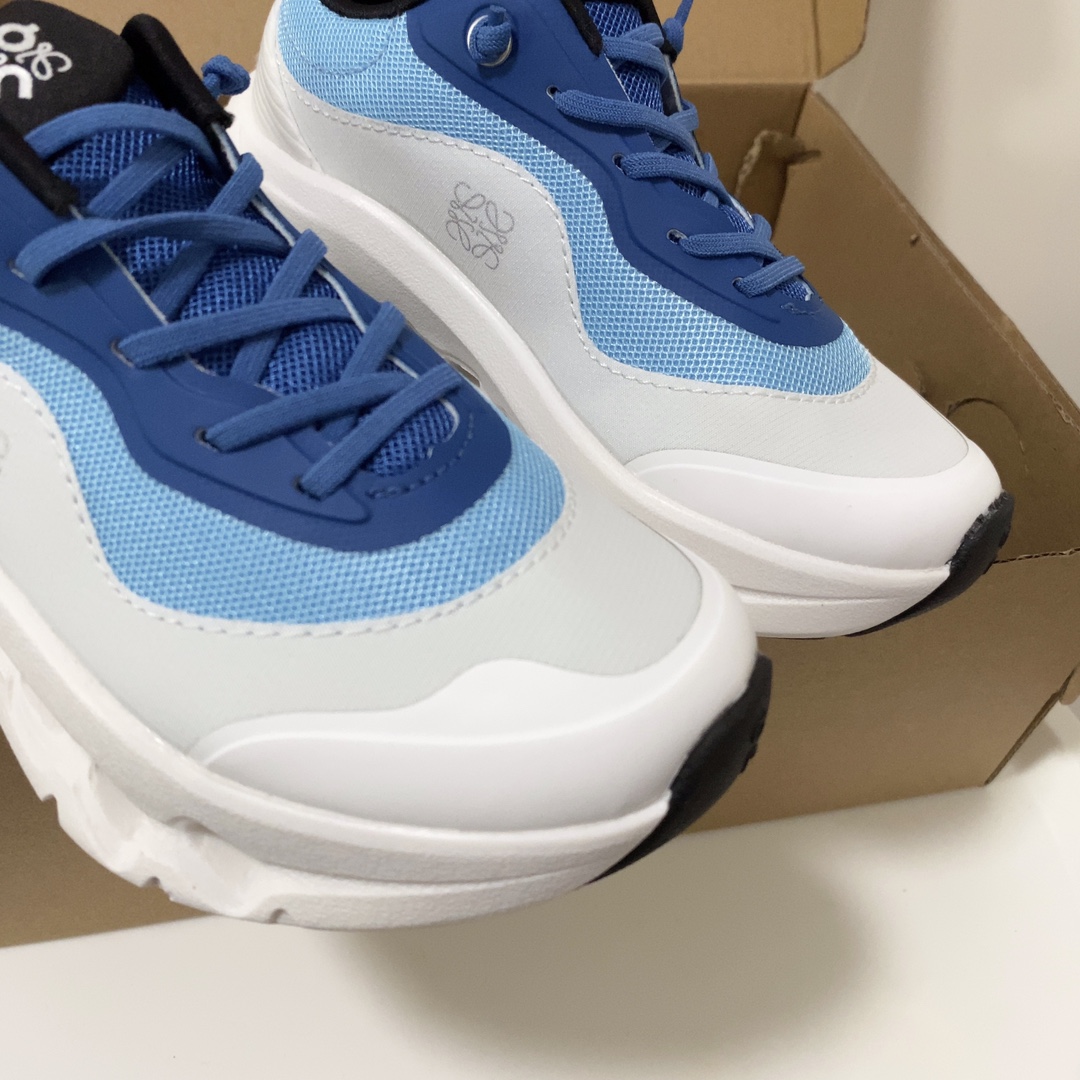 图片[4]-On昂跑儿童运动鞋 昂跑 随心 随性 随你 免系带穿脱，轻松上脚！Cloud Play泡棉打造的专利鞋底，柔软缓震，轻松实现柔软触地！一款集日常穿搭和训练穿着的宝藏童鞋，爸爸妈妈放心冲-选品中心