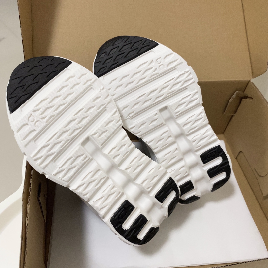 图片[9]-On昂跑儿童运动鞋 昂跑 随心 随性 随你 免系带穿脱，轻松上脚！Cloud Play泡棉打造的专利鞋底，柔软缓震，轻松实现柔软触地！一款集日常穿搭和训练穿着的宝藏童鞋，爸爸妈妈放心冲-选品中心