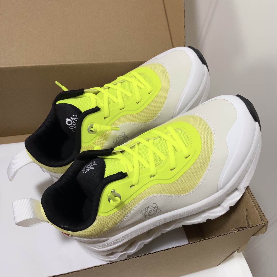 图片[3]-On昂跑儿童运动鞋 昂跑 随心 随性 随你 免系带穿脱，轻松上脚！Cloud Play泡棉打造的专利鞋底，柔软缓震，轻松实现柔软触地！一款集日常穿搭和训练穿着的宝藏童鞋，爸爸妈妈放心冲-选品中心