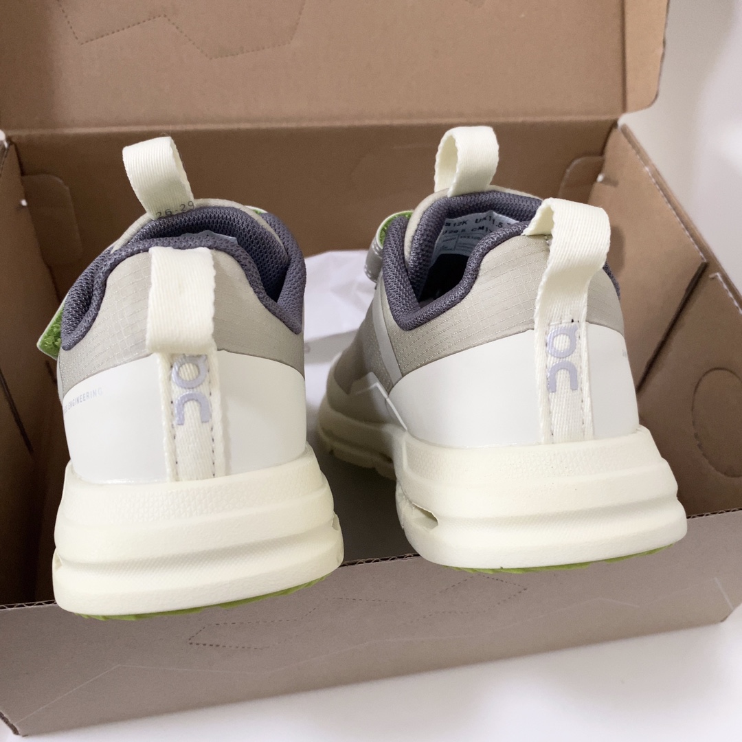 图片[8]-On昂跑魔术贴松紧带儿童运动鞋 小众童鞋运动鞋来咯～ on昂跑缓震魔术贴儿童运动鞋 鞋头增加额外的橡胶垫片加强耐久性 加宽外底搭载多沟槽，更稳固 优化改良的CloudTec专利鞋底科技专为幼童打造超级无敌旋转跳跃好穿-选品中心