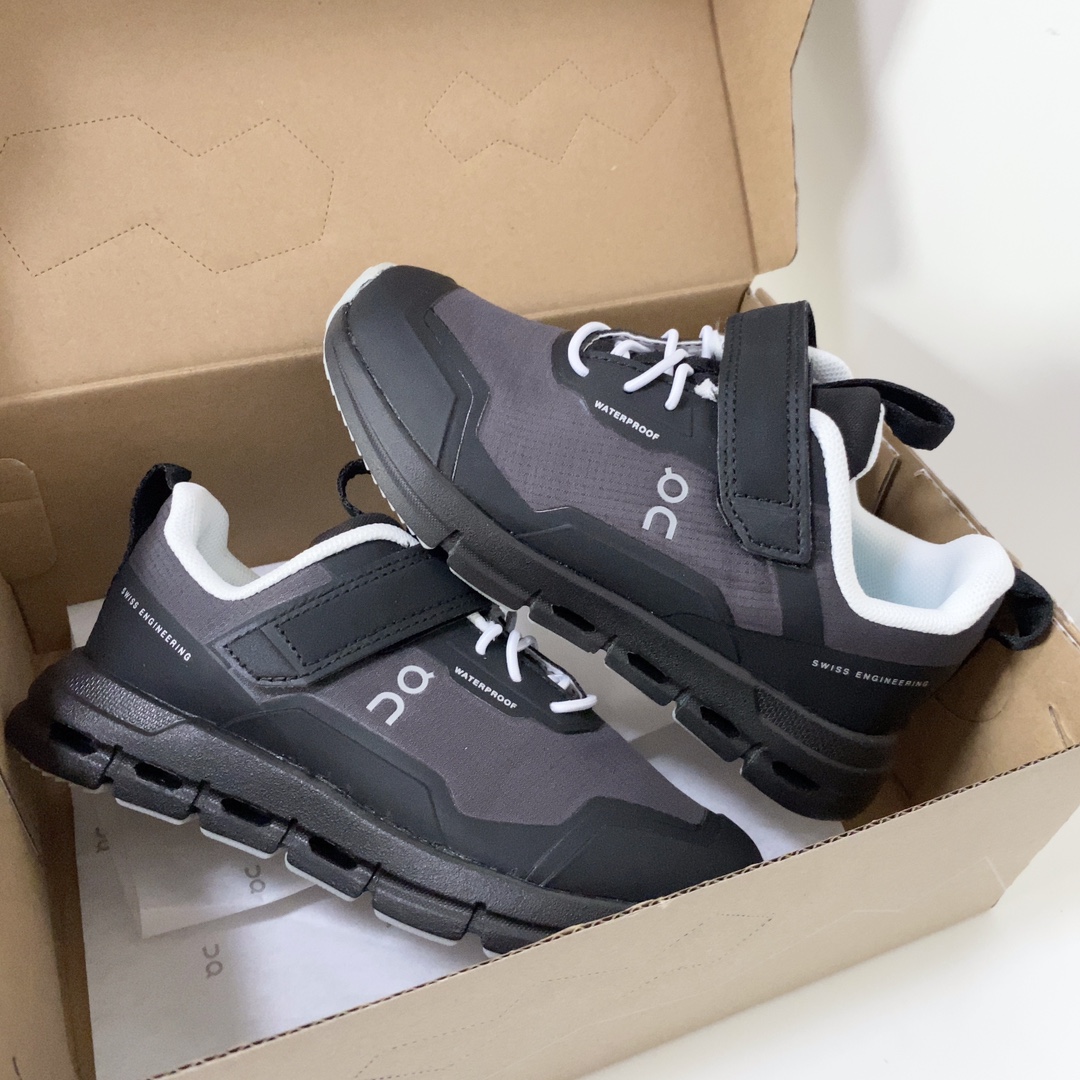 图片[7]-On昂跑魔术贴松紧带儿童运动鞋 小众童鞋运动鞋来咯～ on昂跑缓震魔术贴儿童运动鞋 鞋头增加额外的橡胶垫片加强耐久性 加宽外底搭载多沟槽，更稳固 优化改良的CloudTec专利鞋底科技专为幼童打造超级无敌旋转跳跃好穿-选品中心