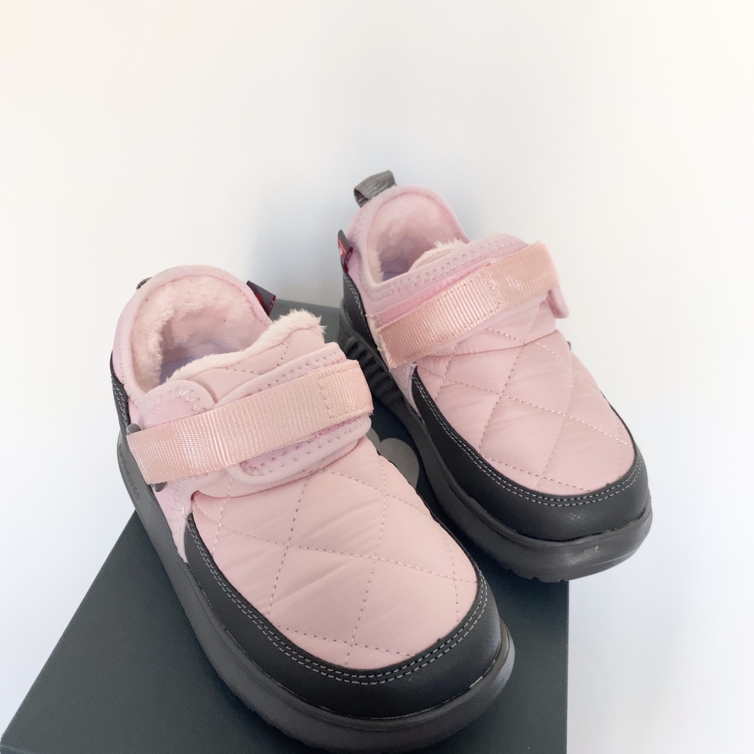 图片[3]-NB二棉加绒低帮童鞋 必属于今年新百L这款雪地靴 要说今年哪双鞋最火，❗️萌宝上脚 立马提升颜值，暖到地球要爆炸！这样的版型就该搭配满满质感！气质这一块瞬间没话说，-选品中心