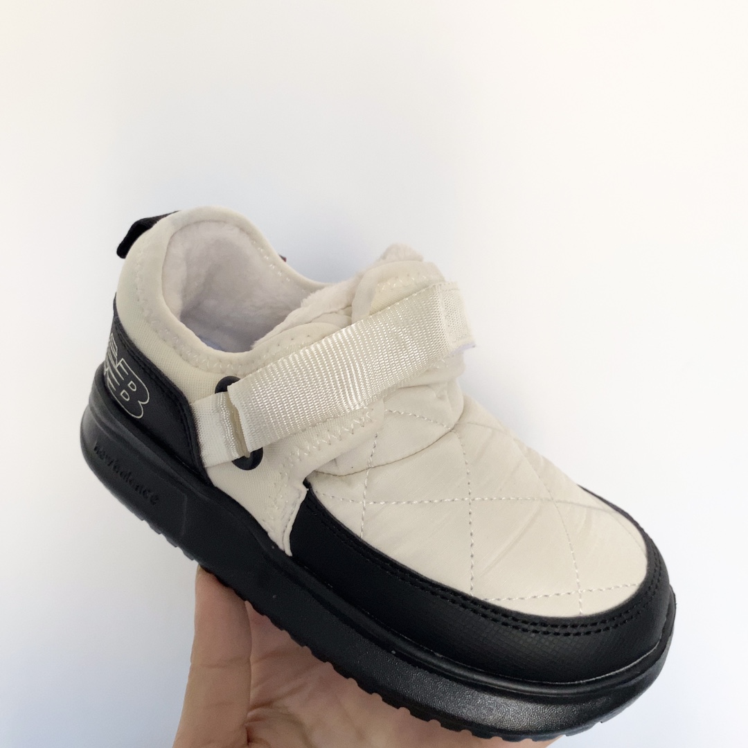 图片[4]-NB二棉加绒低帮童鞋 必属于今年新百L这款雪地靴 要说今年哪双鞋最火，❗️萌宝上脚 立马提升颜值，暖到地球要爆炸！这样的版型就该搭配满满质感！气质这一块瞬间没话说，-选品中心