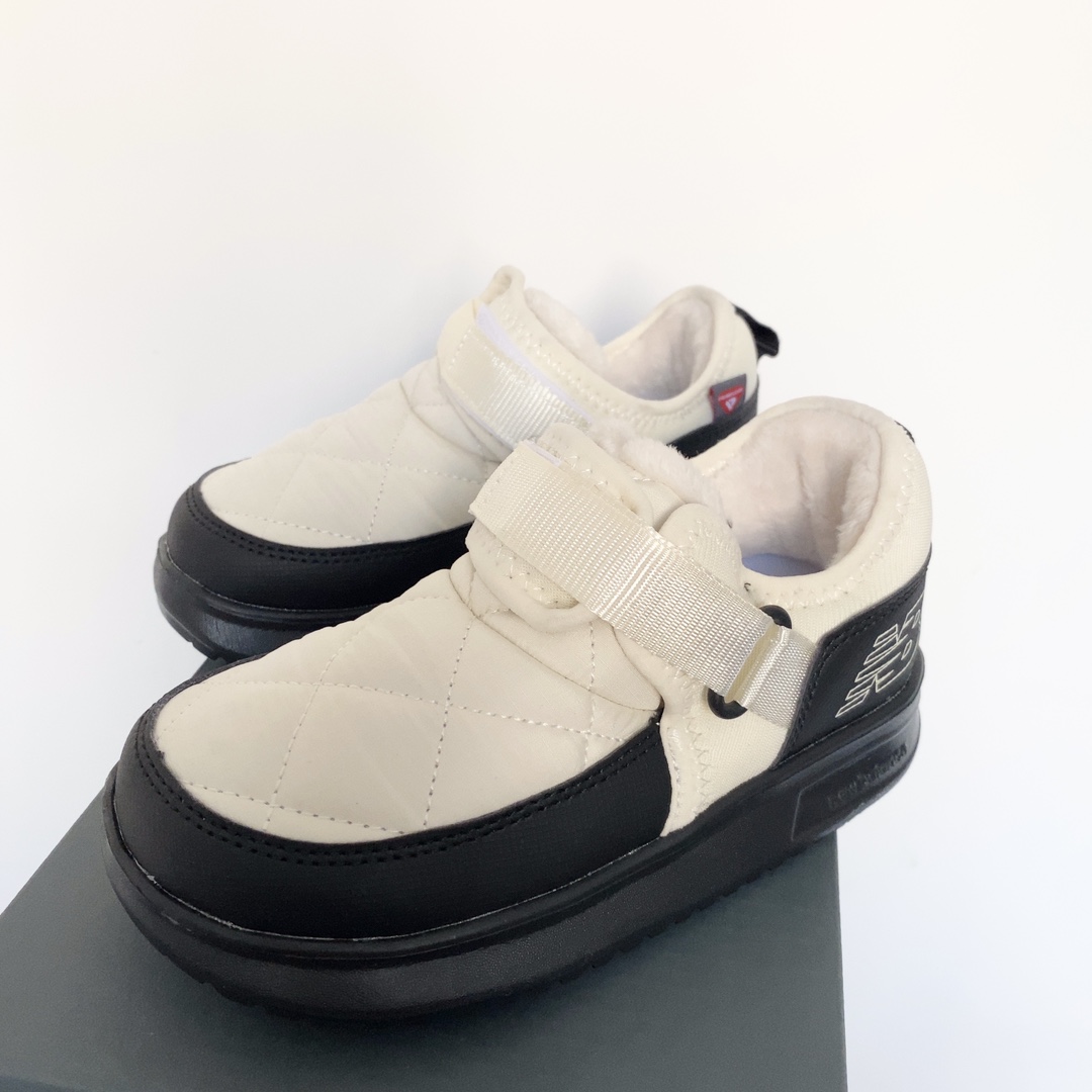 图片[2]-NB二棉加绒低帮童鞋 必属于今年新百L这款雪地靴 要说今年哪双鞋最火，❗️萌宝上脚 立马提升颜值，暖到地球要爆炸！这样的版型就该搭配满满质感！气质这一块瞬间没话说，-选品中心