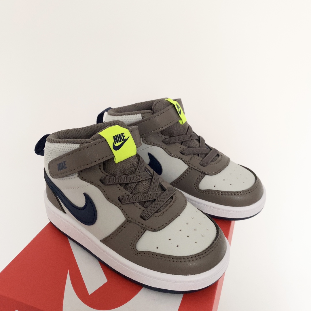 空军高帮工装童鞋22-37码 🔚轻运动设计，防滑耐磨的鞋底，平时小朋友跑跑跳跳也很放心，弹力带魔术贴完全无压力穿脱也方便，真是好看又好穿-选品中心