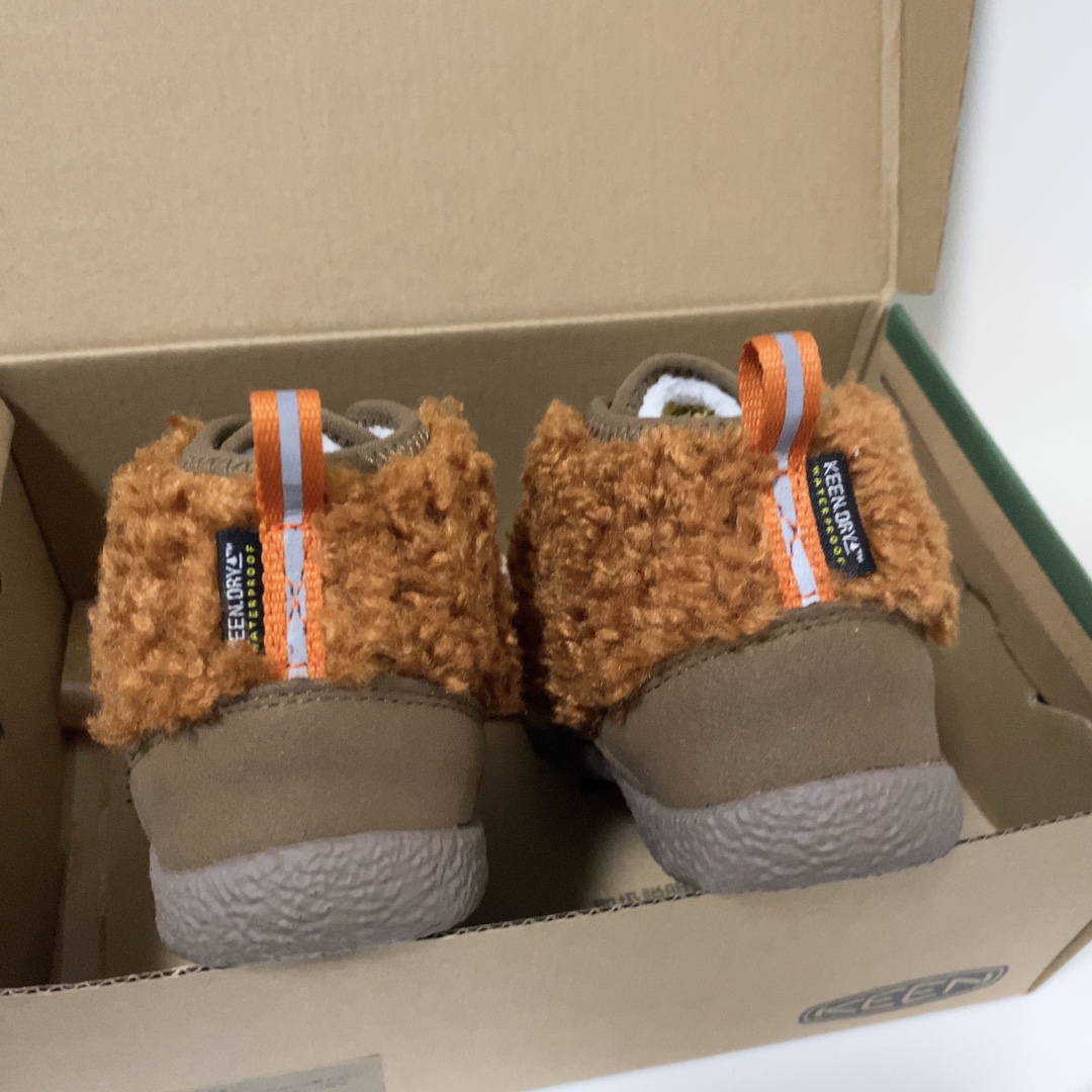 图片[8]-Keen 马球高帮加绒靴 上脚很露营风 撞色的配色绝绝子又好看，鞋口鞋舌鞋垫加绒设计保暖效果刚刚好！松紧鞋带方便小朋友自己穿脱真的很值得入手一双试试！-选品中心