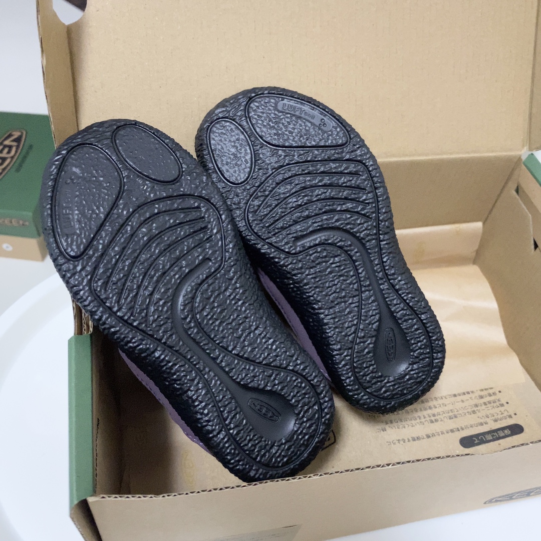 图片[9]-Keen 马球高帮加绒靴 上脚很露营风 撞色的配色绝绝子又好看，鞋口鞋舌鞋垫加绒设计保暖效果刚刚好！松紧鞋带方便小朋友自己穿脱真的很值得入手一双试试！-选品中心