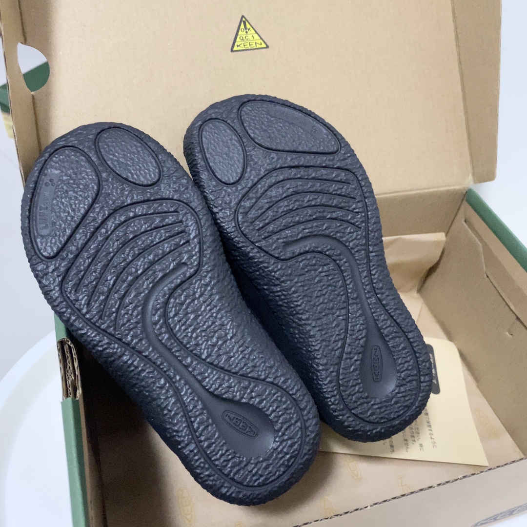 图片[9]-Keen 马球高帮加绒靴 上脚很露营风 撞色的配色绝绝子又好看，鞋口鞋舌鞋垫加绒设计保暖效果刚刚好！松紧鞋带方便小朋友自己穿脱真的很值得入手一双试试！-选品中心