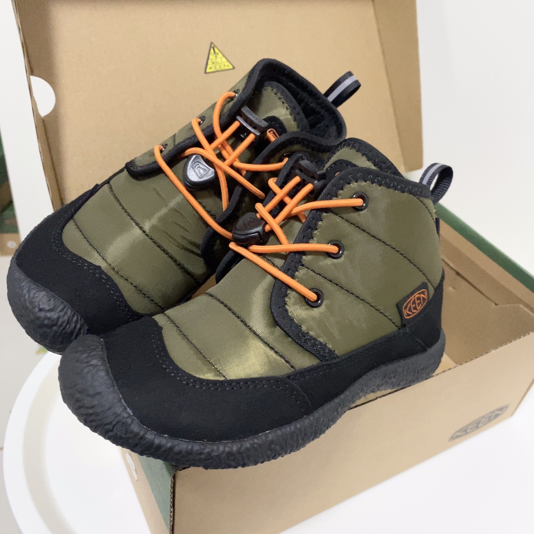图片[4]-Keen 马球高帮加绒靴 上脚很露营风 撞色的配色绝绝子又好看，鞋口鞋舌鞋垫加绒设计保暖效果刚刚好！松紧鞋带方便小朋友自己穿脱真的很值得入手一双试试！-选品中心