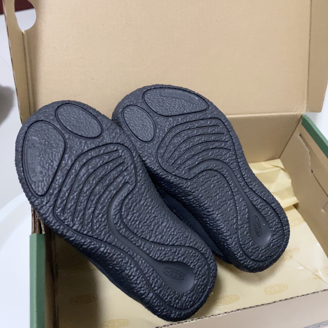 图片[9]-Keen 马球高帮加绒靴 上脚很露营风 撞色的配色绝绝子又好看，鞋口鞋舌鞋垫加绒设计保暖效果刚刚好！松紧鞋带方便小朋友自己穿脱真的很值得入手一双试试！-选品中心