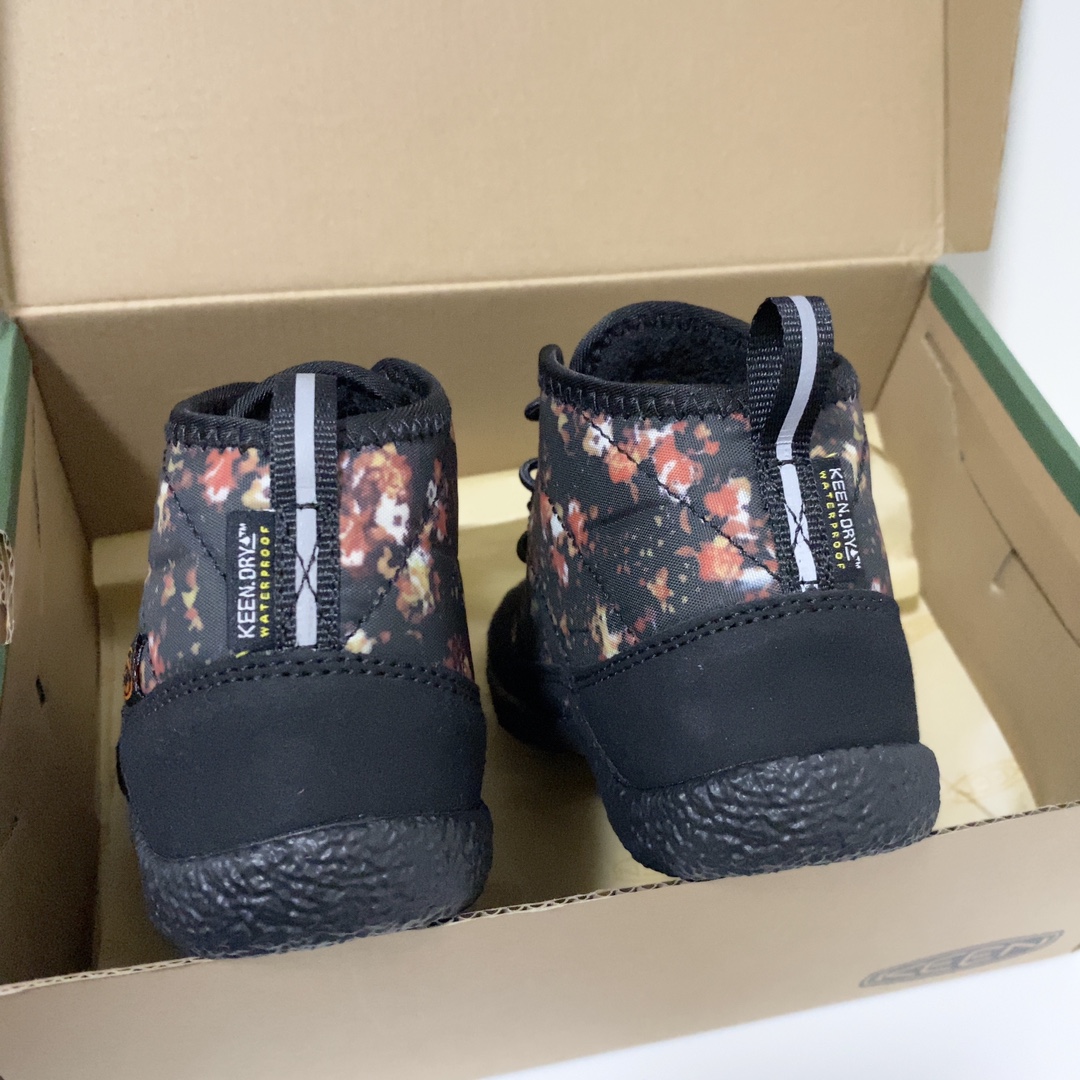 图片[8]-Keen 马球高帮加绒靴 上脚很露营风 撞色的配色绝绝子又好看，鞋口鞋舌鞋垫加绒设计保暖效果刚刚好！松紧鞋带方便小朋友自己穿脱真的很值得入手一双试试！-选品中心