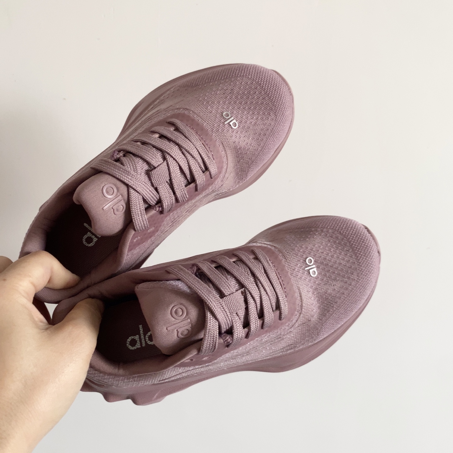 图片[3]-alo yoga Alo Runner 舒适柔软透气童鞋儿童运动鞋跑步鞋 28-37 透气性鞋面 舒适不闷脚 耐磨防滑轻便大底，脚感超赞-选品中心