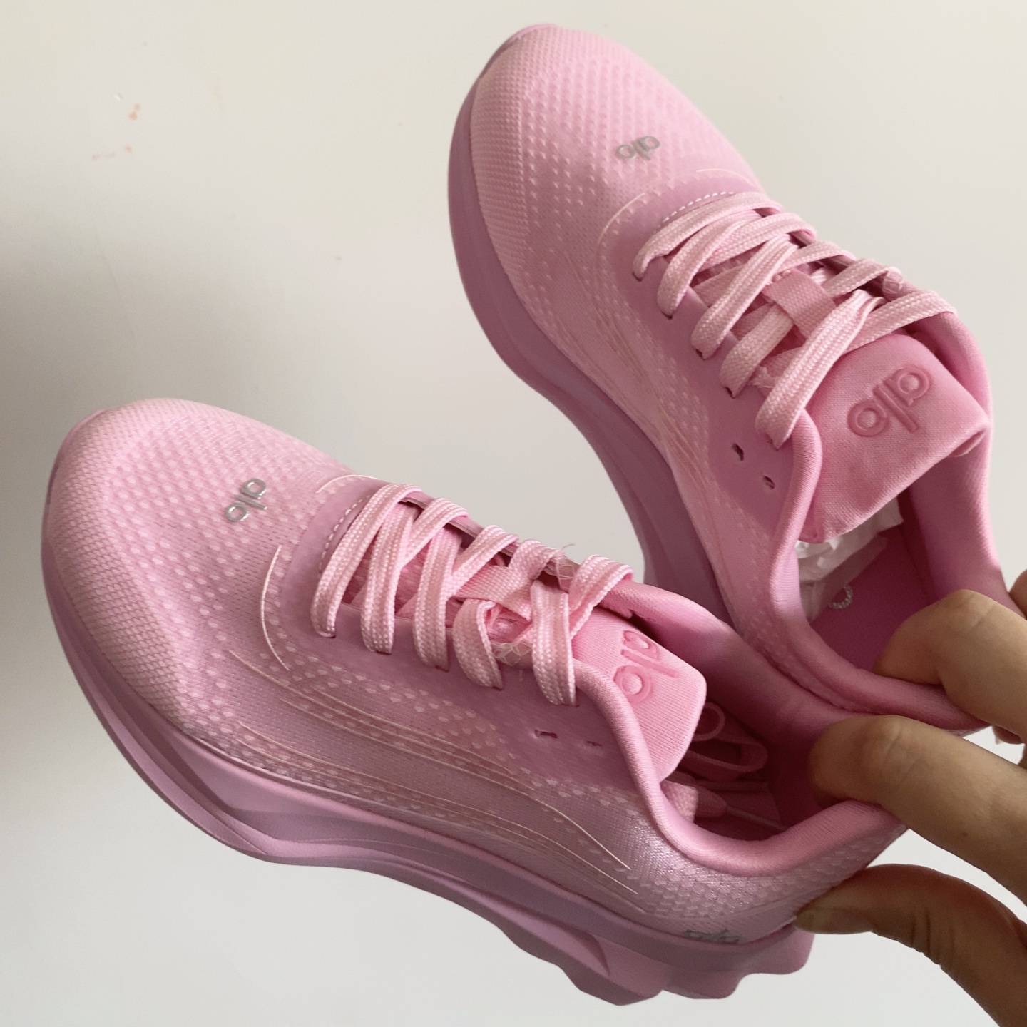 图片[5]-alo yoga Alo Runner 舒适柔软透气童鞋儿童运动鞋跑步鞋 28-37 透气性鞋面 舒适不闷脚 耐磨防滑轻便大底，脚感超赞-选品中心