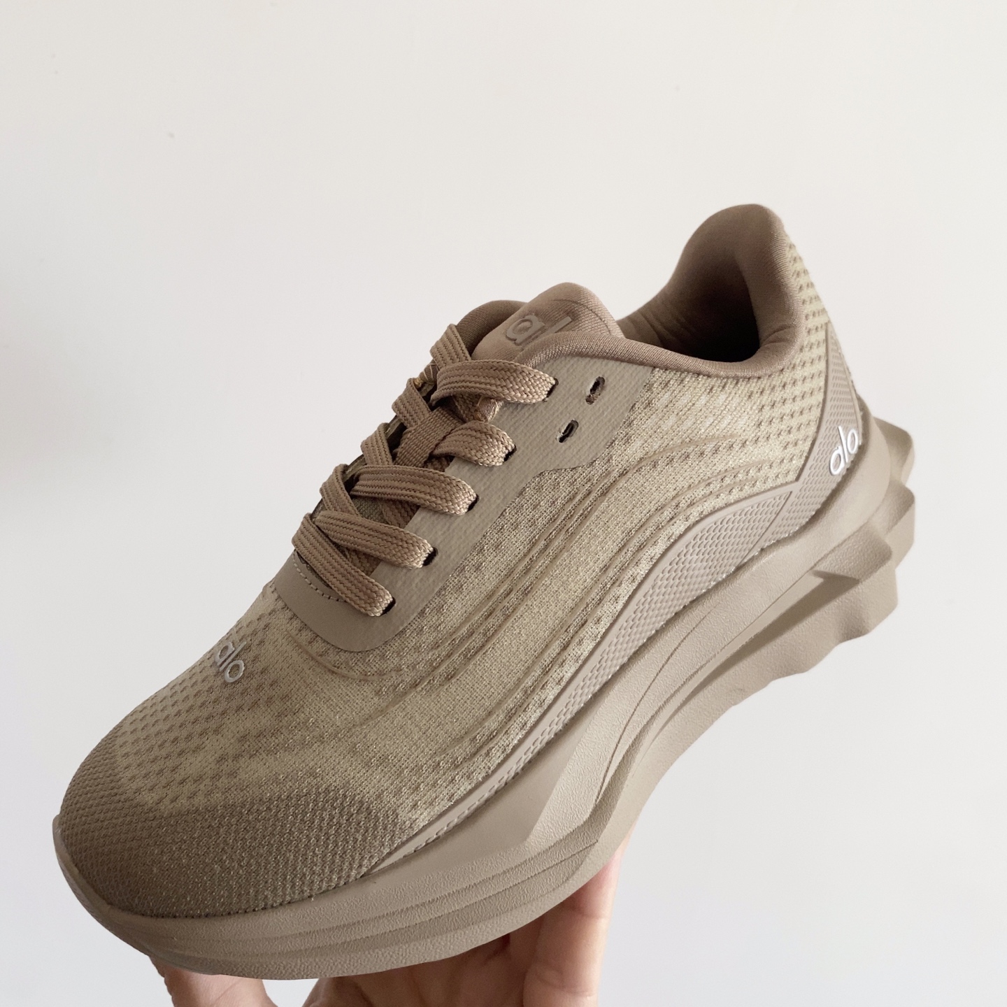 图片[7]-alo yoga Alo Runner 舒适柔软透气童鞋儿童运动鞋跑步鞋 28-37 透气性鞋面 舒适不闷脚 耐磨防滑轻便大底，脚感超赞-选品中心