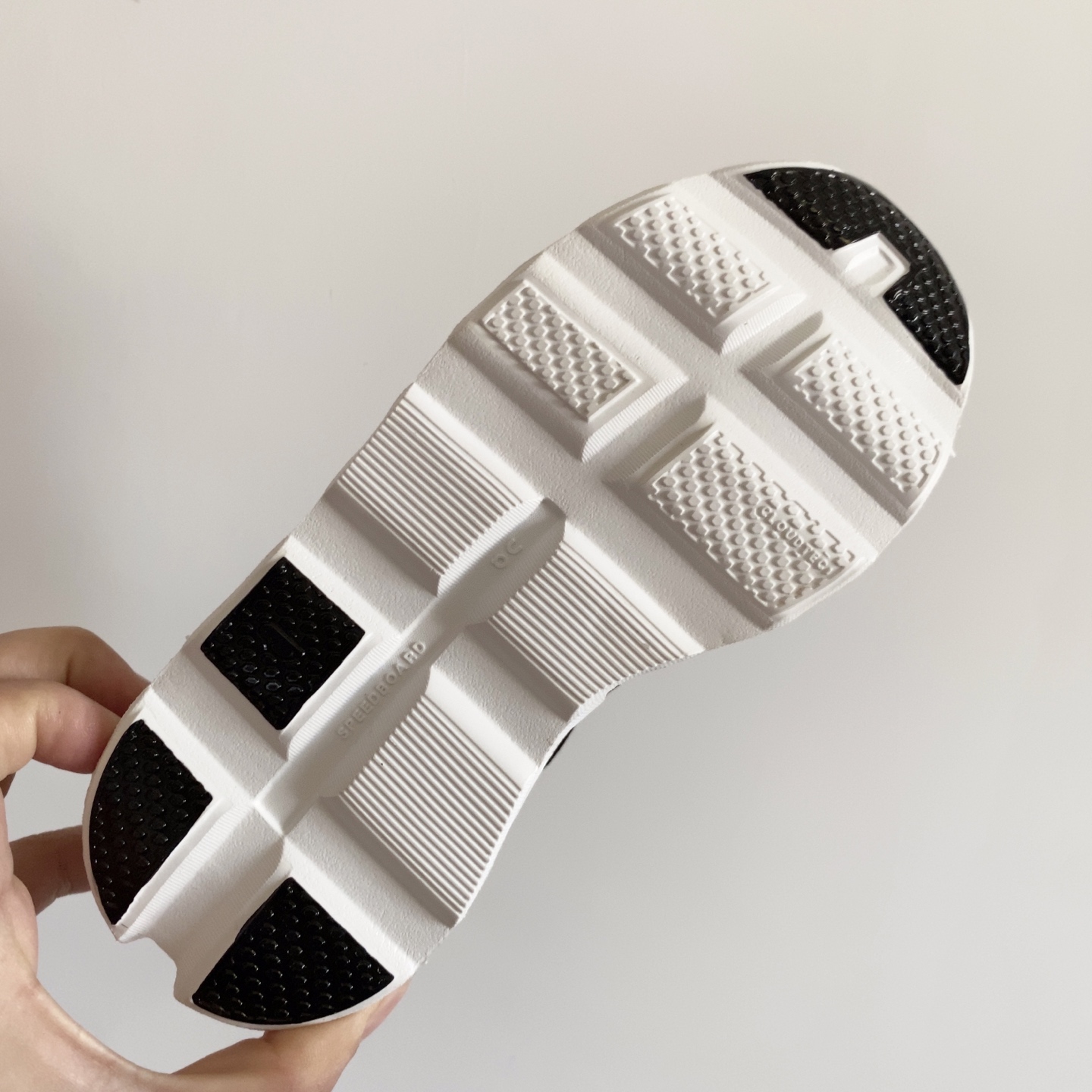 图片[9]-昂跑鞋带儿童运动鞋 小众的昂跑品牌🆕 穿上就会爱上❤️ 鞋带设计，穿脱超方便✌🏻 透气舒适鞋面，质感满满💯 28–37-选品中心