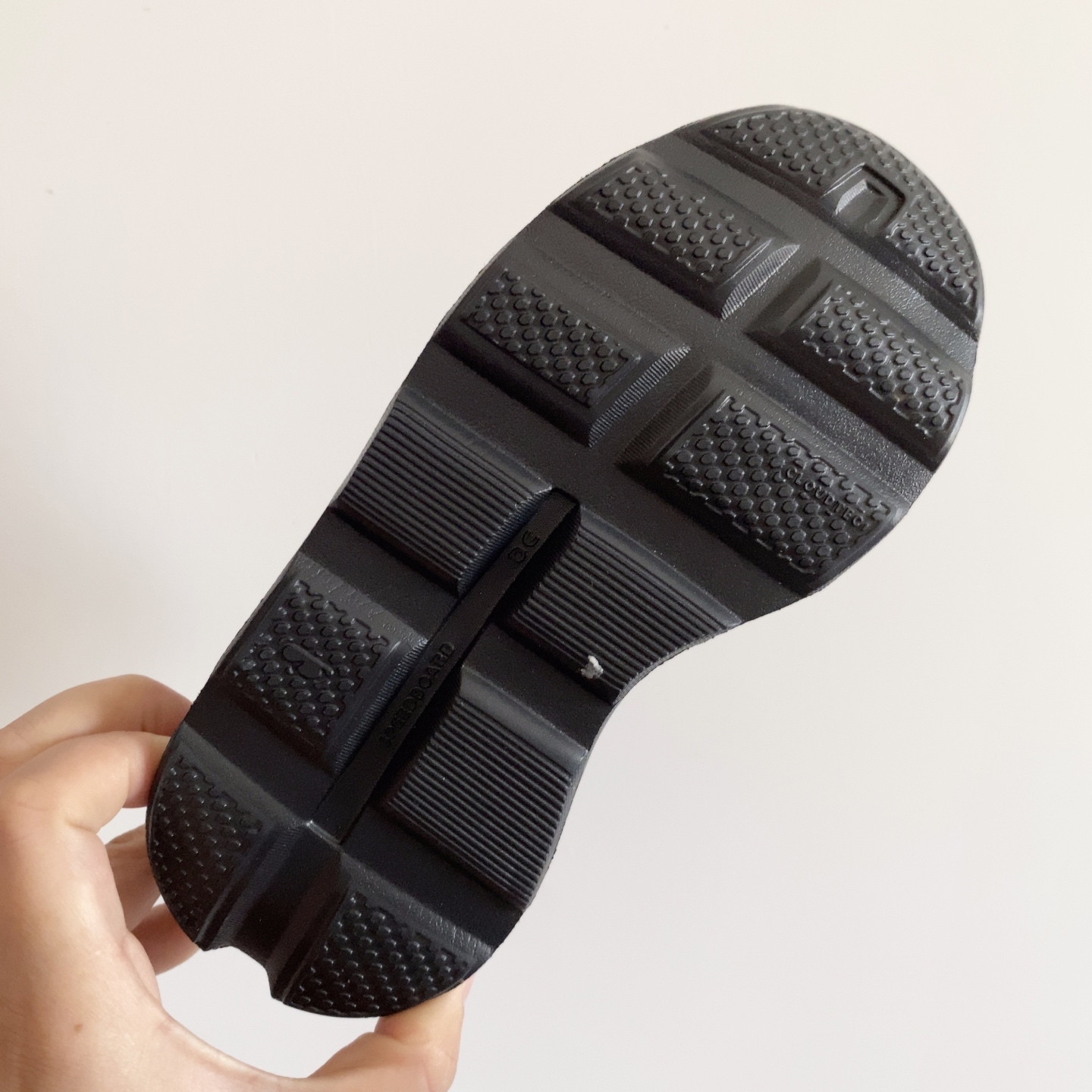 图片[9]-昂跑鞋带儿童运动鞋 小众的昂跑品牌🆕 穿上就会爱上❤️ 鞋带设计，穿脱超方便✌🏻 透气舒适鞋面，质感满满💯 28–37-选品中心