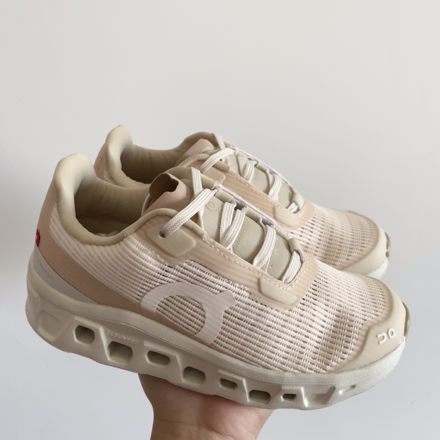 昂跑鞋带儿童运动鞋 小众的昂跑品牌🆕 穿上就会爱上❤️ 鞋带设计，穿脱超方便✌🏻 透气舒适鞋面，质感满满💯 28--37-选品中心