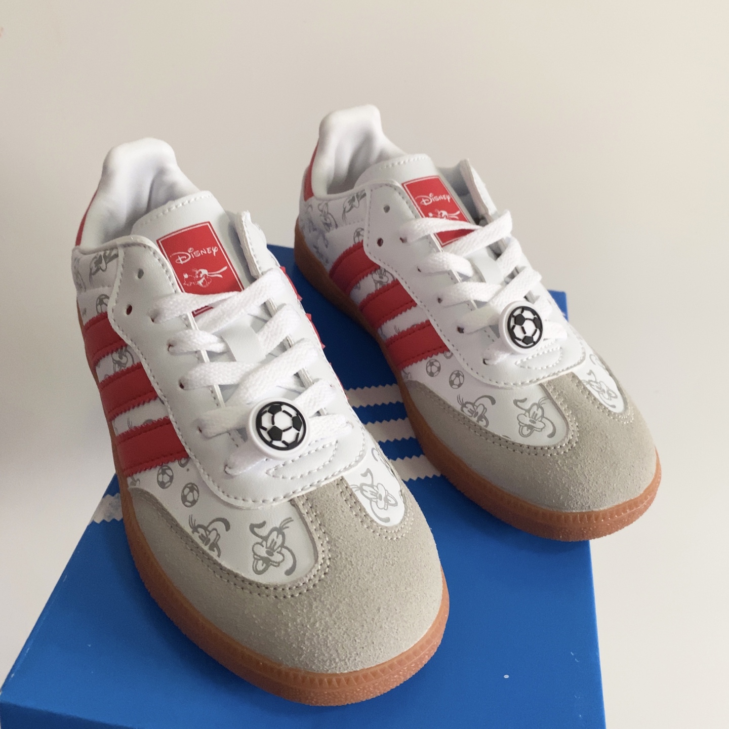 NO:762817,28-37 Shoelaces are the most popular model on the Internet, children’s moral training!  The appearance is incredible!  A lot of little bloggers are wearing it!  Super versatile!  !  Hurry up and get a pair to bring your baby closer to fashion!  ,Adidas,1986090928-37鞋带 朋友圈炸了全网最爆的款 儿童德训！颜值逆天！超多小博主在穿！超级无敌百搭！！赶紧来一双,拉近宝贝与时尚的距离！,阿迪达斯,,Children's