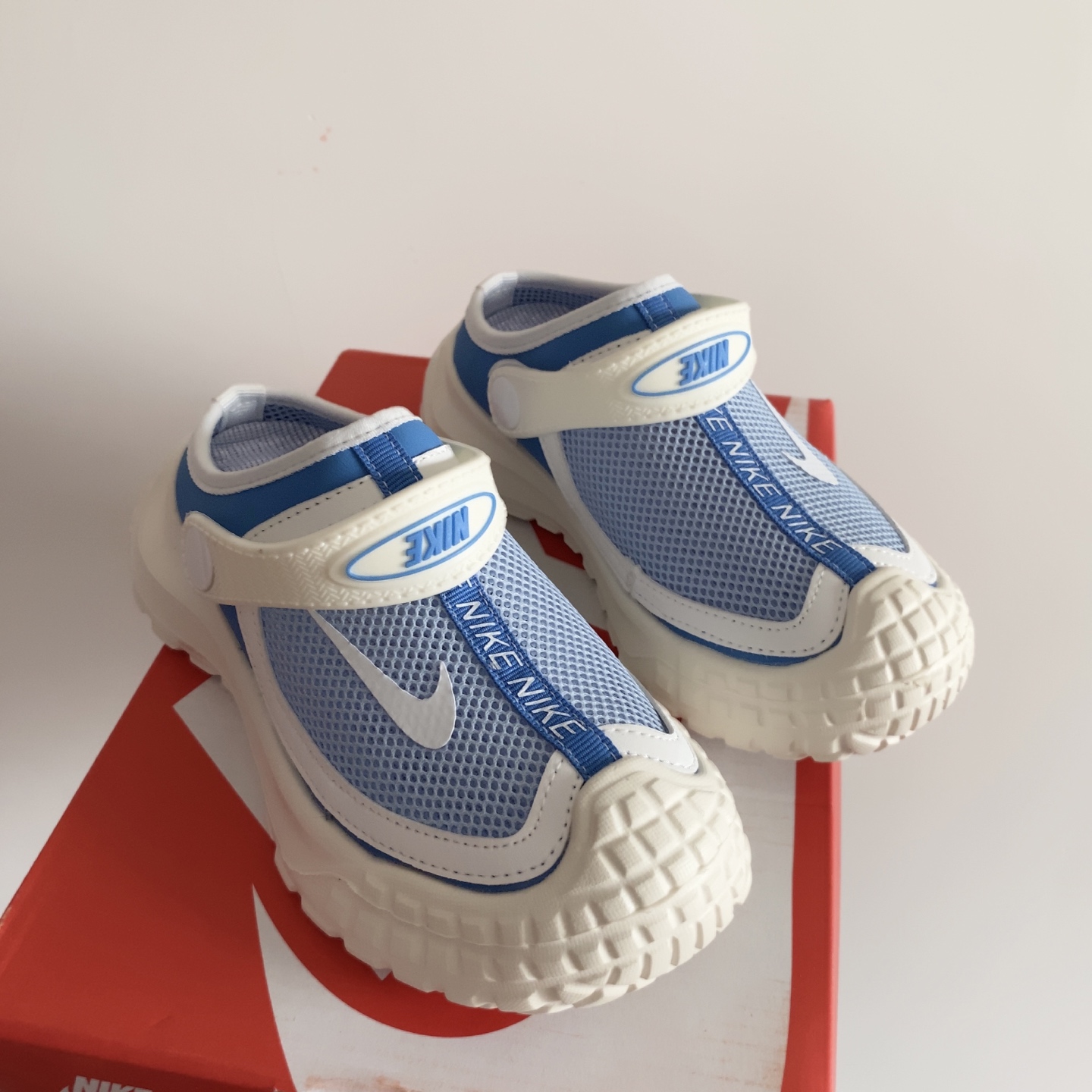 NO:811468,NK new two-wear mesh sandals for children. Summer is coming. Two-wear mesh sandals. Super practical. Exquisite details and workmanship. Recommended, Nike sandals, sandals,19860909NK 新款两穿儿童网面凉鞋 夏天来咯 两穿款网面凉鞋 超级实穿 精致细节做工,推荐,耐克凉鞋,sandals,,Children's