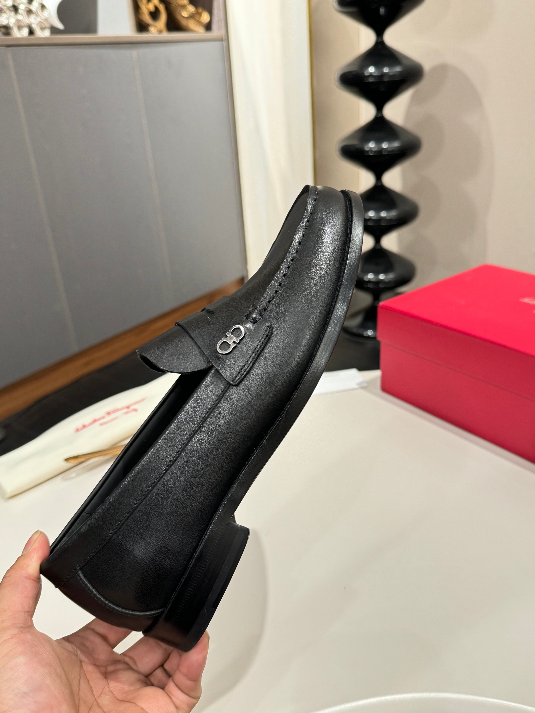 Ferragamo Style Black Leather Men's Shoes Men's Shoes Men's Shoes detail image 5 from source 783345