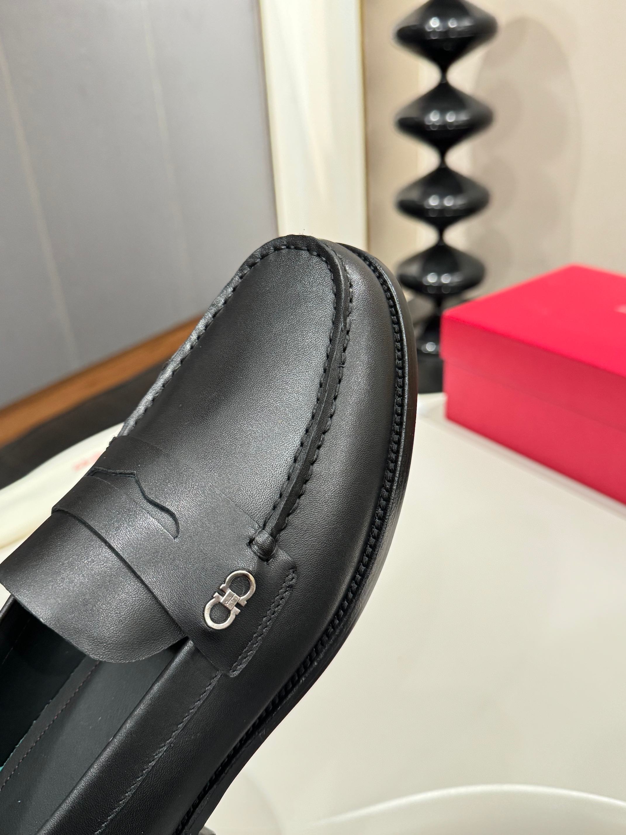 Ferragamo Style Black Leather Men's Shoes Men's Shoes Men's Shoes detail image 6 from source 783345