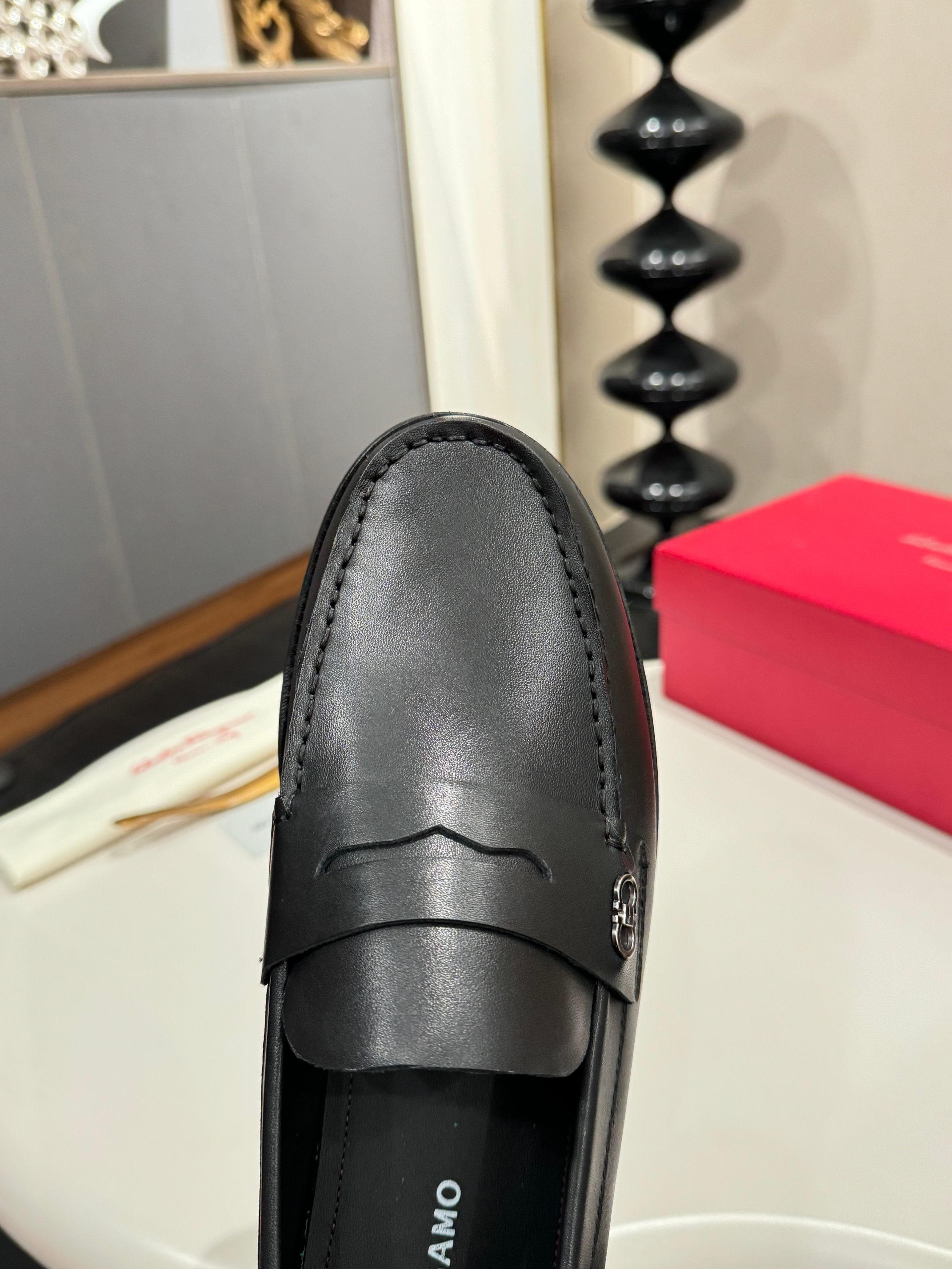 Ferragamo Style Black Leather Men's Shoes Men's Shoes Men's Shoes detail image 7 from source 783345
