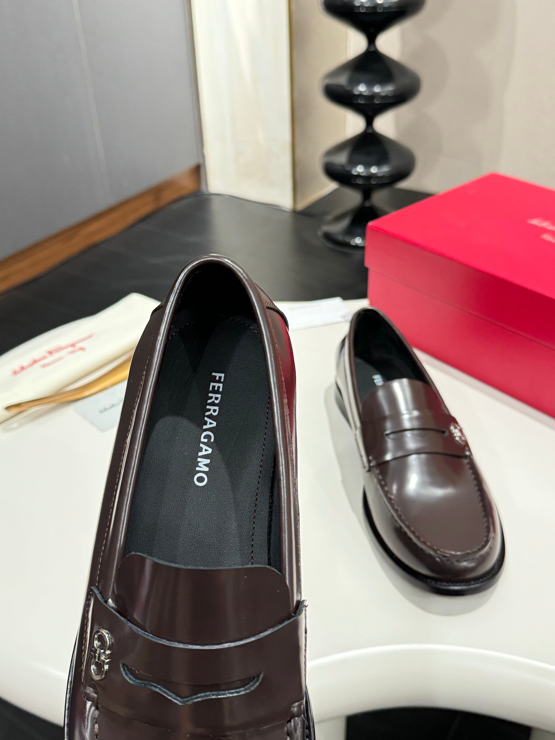 Ferragamo Style Black Leather Men's Shoes Men's Shoes Men's Shoes detail image 7 from source 783349