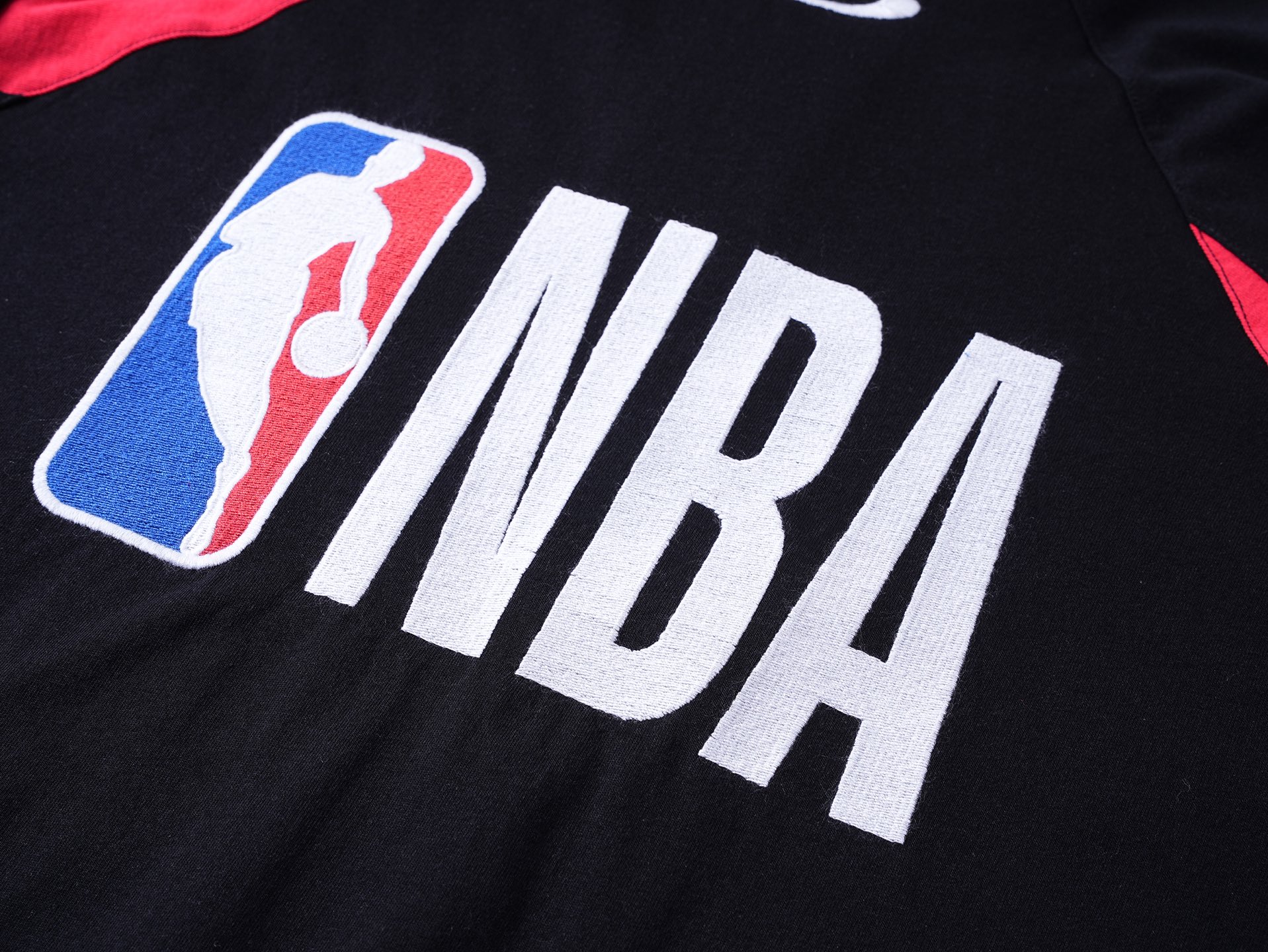 Balenciaga BLCG × NBA 巴黎世家 SS26联名款廓形长袖