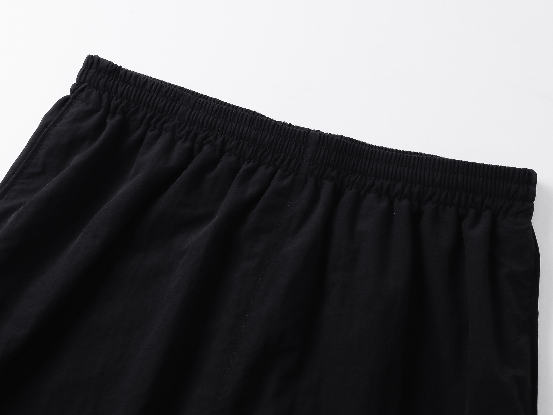 Balenciaga BLCG 巴黎世家 SS26 松紧腰带直筒休闲短裤