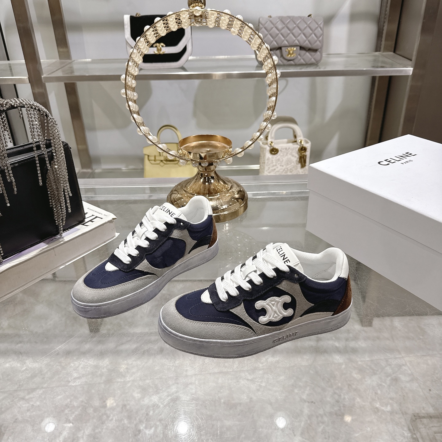 Celine 2025SS Logo Lace-Up Platform Sneakers - Simple, Comfortable, Chic 5 i1743931904531 583 0 2
