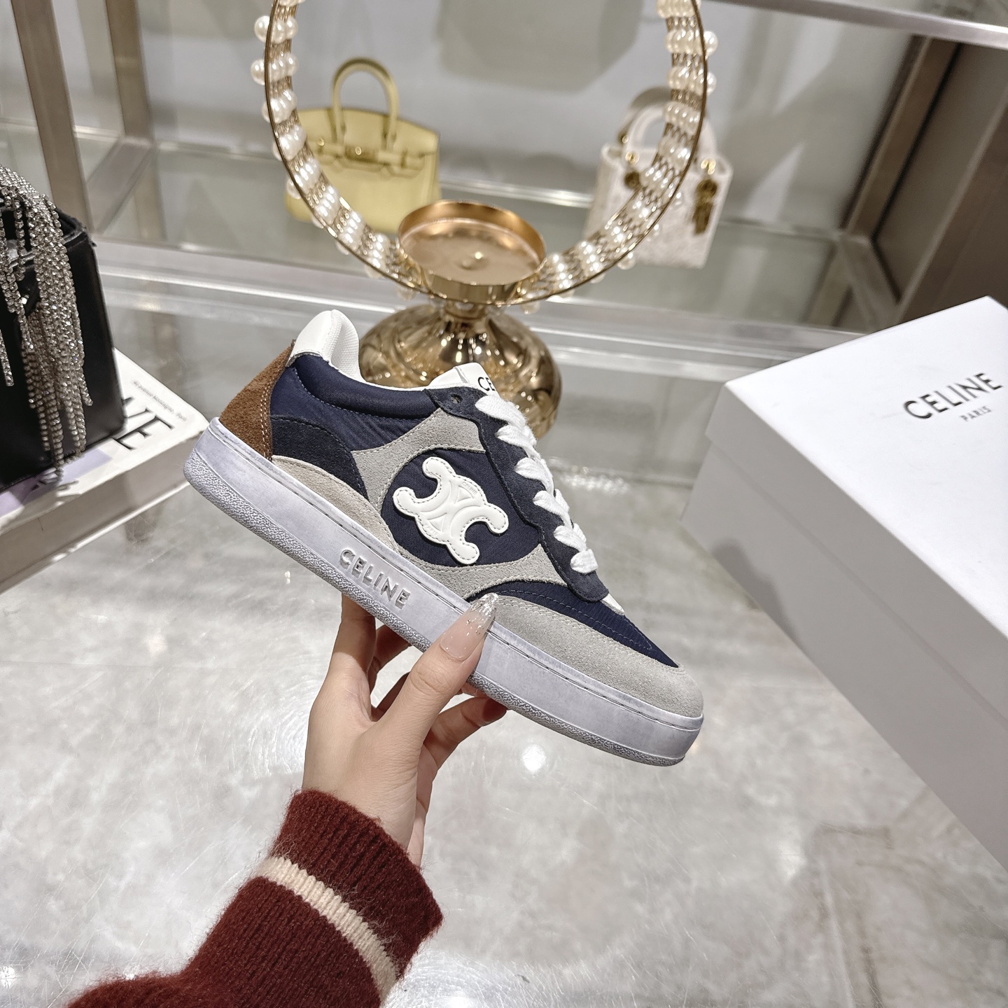 Celine 2025SS Logo Lace-Up Platform Sneakers - Simple, Comfortable, Chic 1 Celine 2025SS Logo Lace-Up Platform Sneakers - Simple, Comfortable, Chic